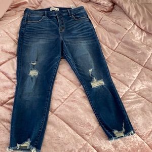 Curve Love High Rise ankle jeans short